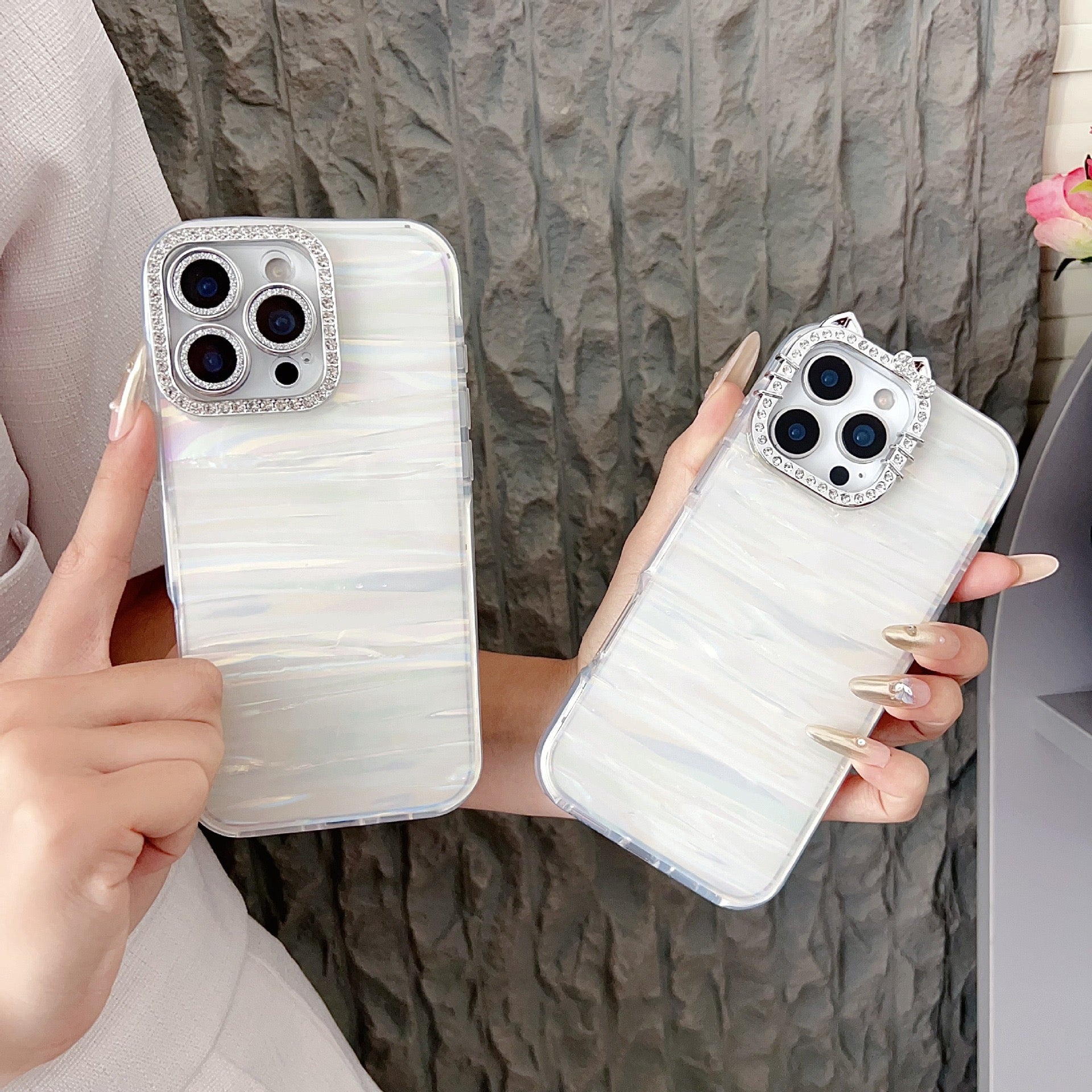 iPhoneケース オーロラホワイト キラキラ スマホケース