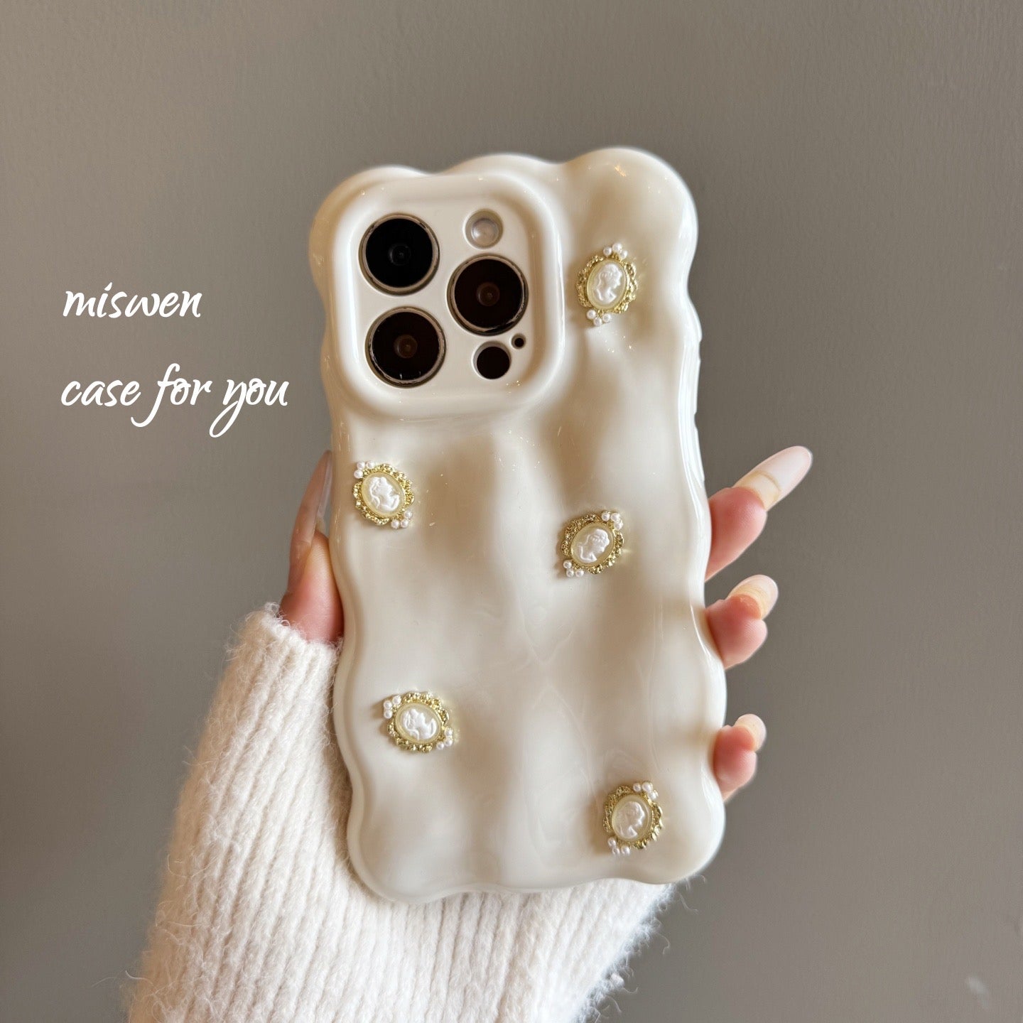 iPhoneケース 立体女神像 ホワイト クラシカル スマホケース