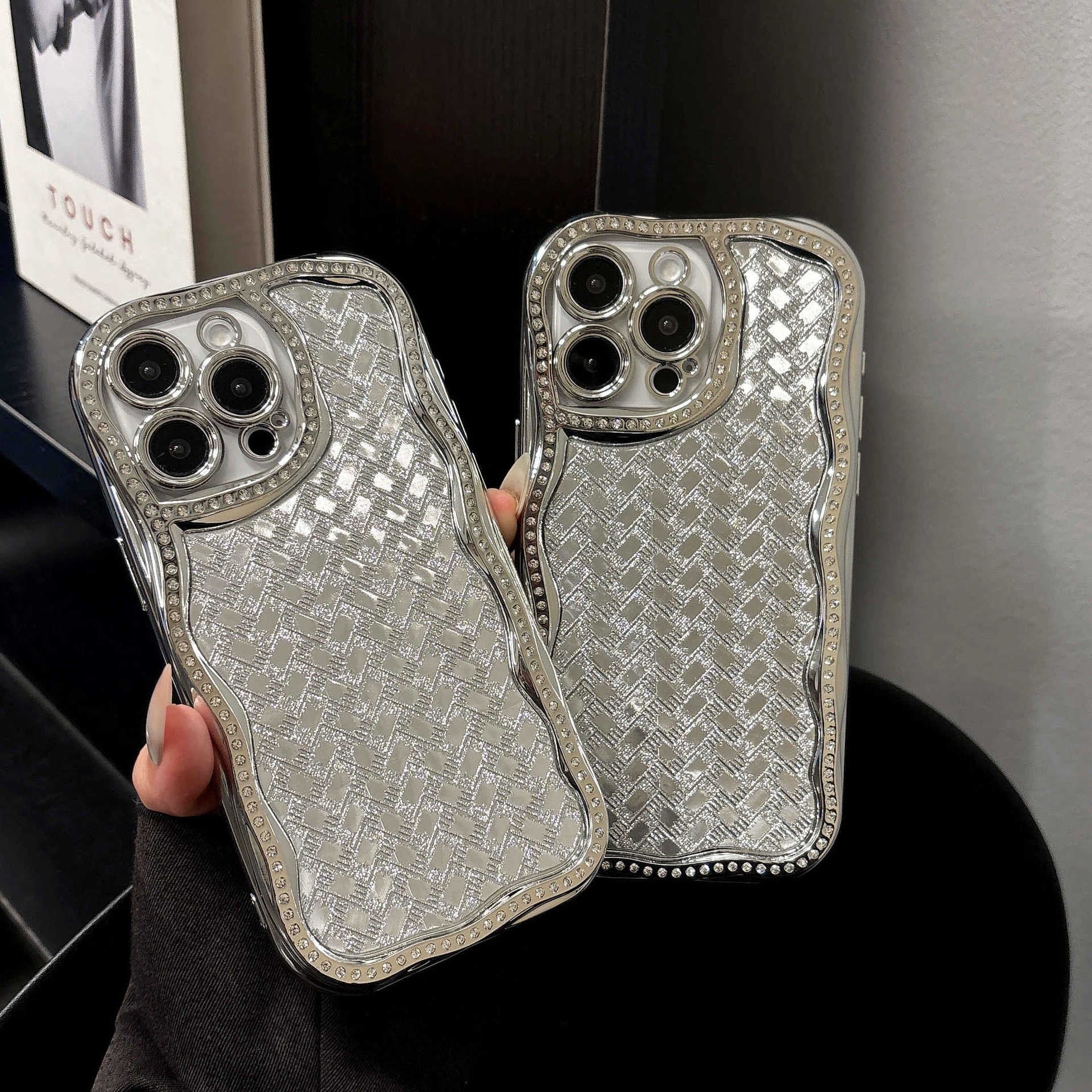 iPhoneケース ラグジュアリー シルバーグリッター スマホケース