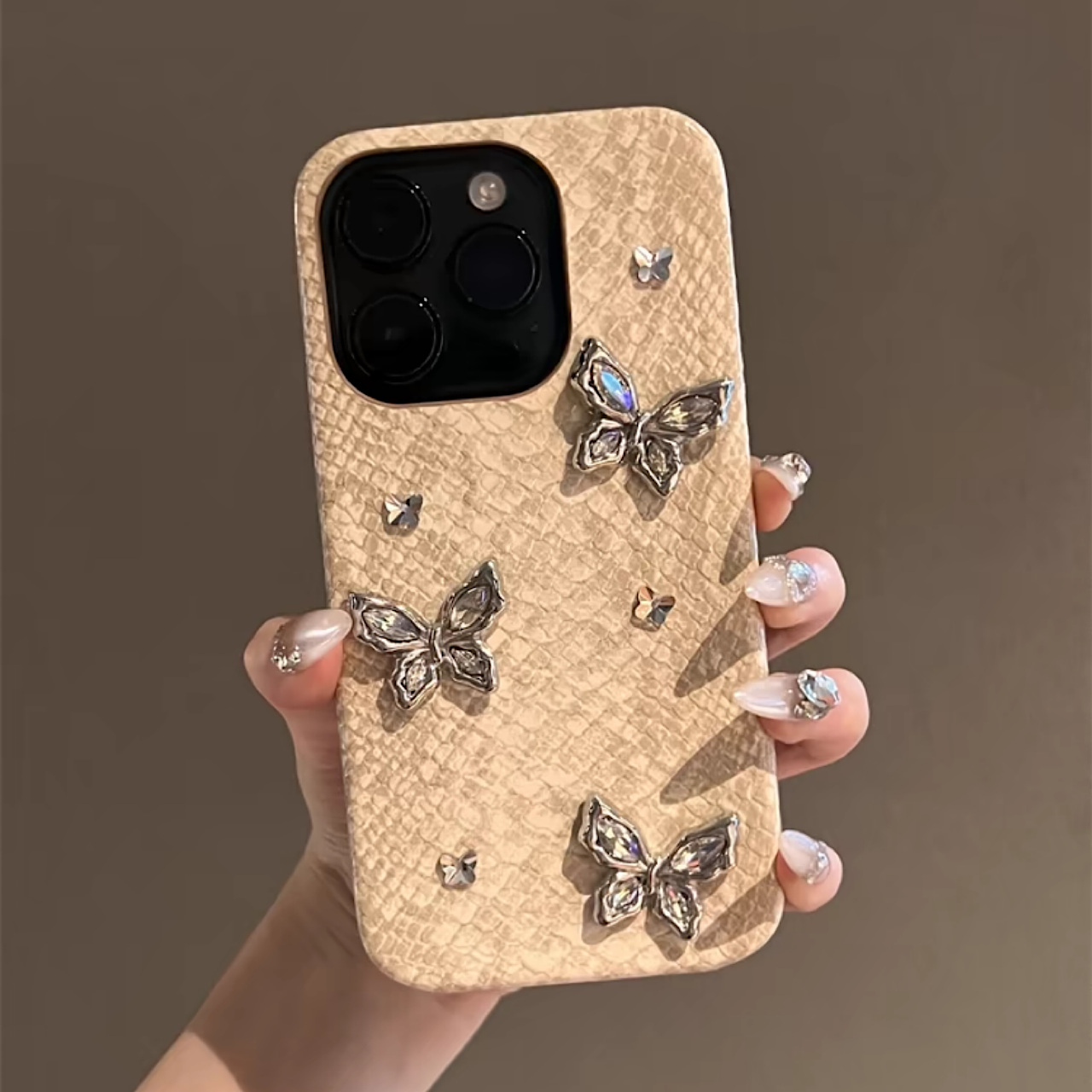 iPhoneケース かわいい シルバー 蝶々 ホワイト スマホケース