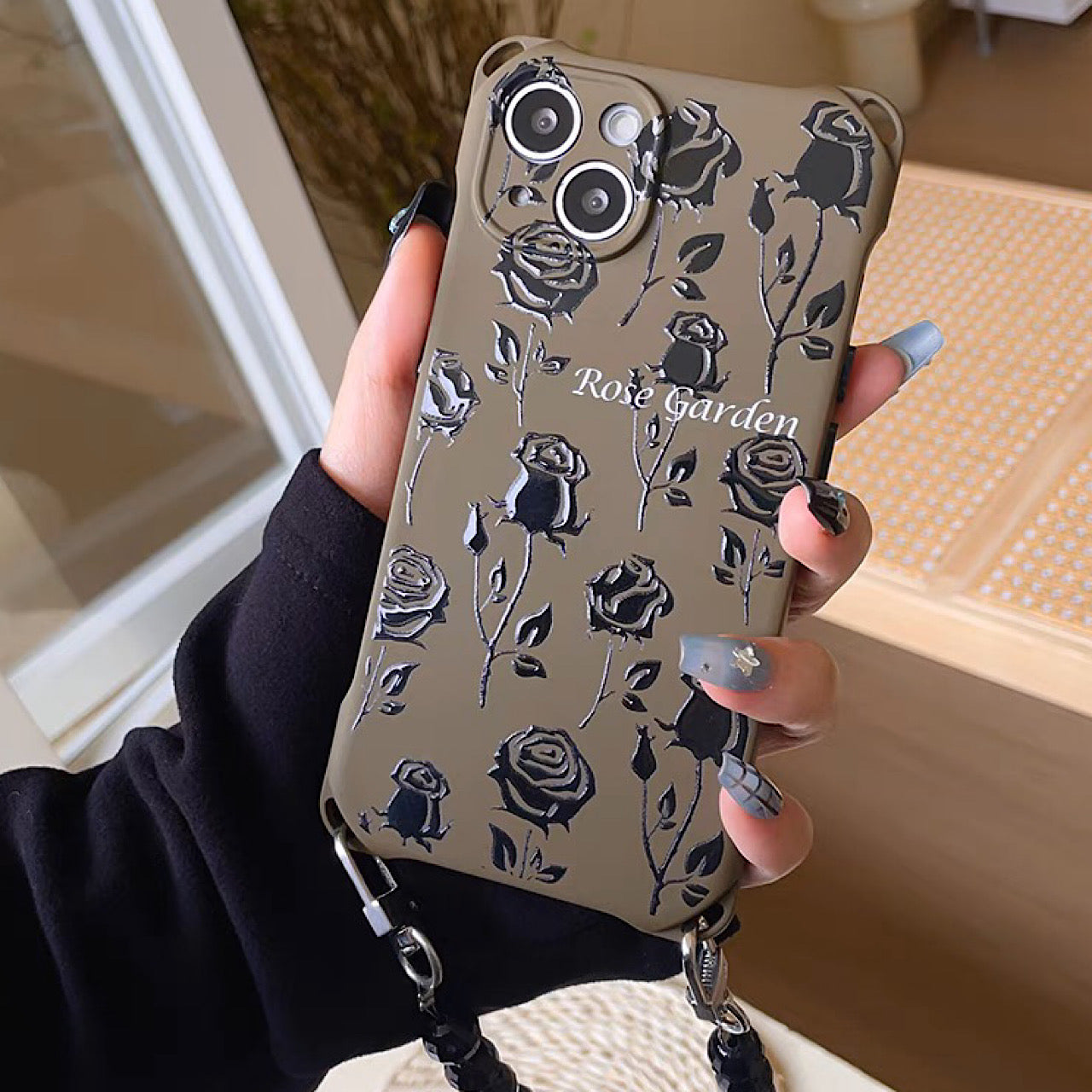 iPhoneケース おしゃれ ブラック ローズフラワー ブラウン ショルダー ストラップ スマホケース