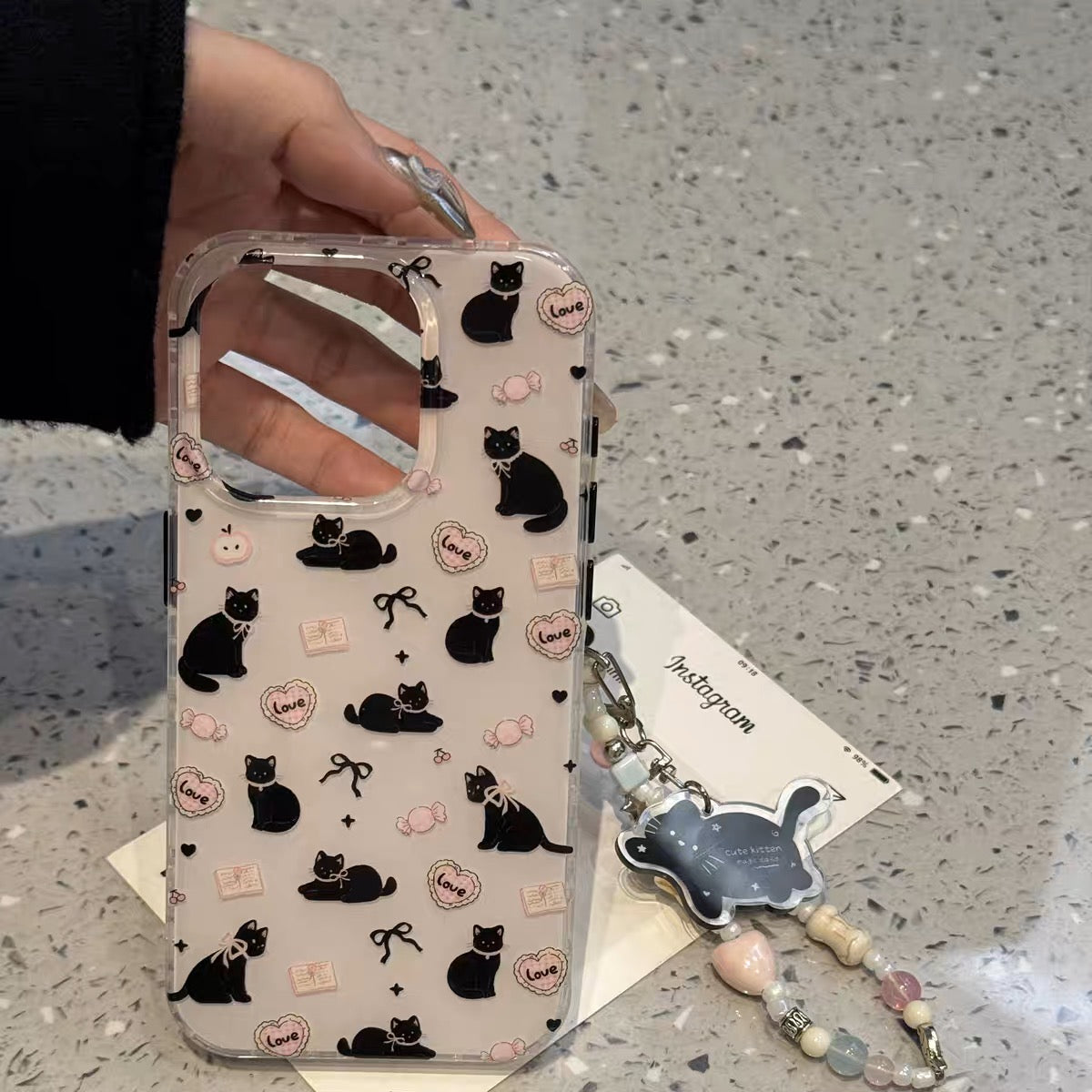 iPhoneケース かわいい 黒猫 ホワイト スマホケース