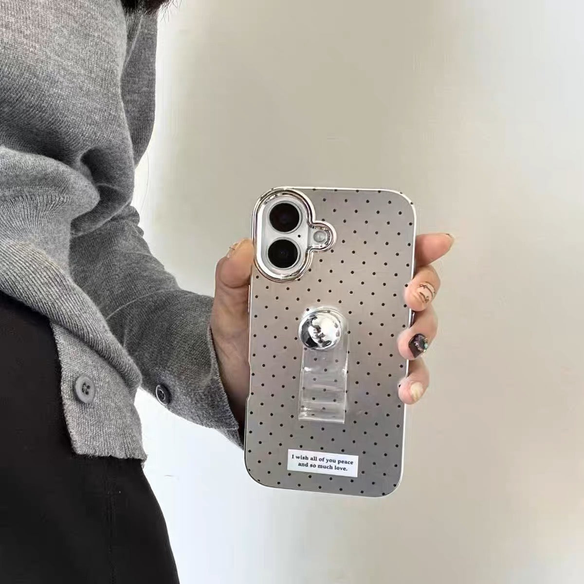 iPhoneケース おしゃれ 持ち手付き シルバー スマホケース